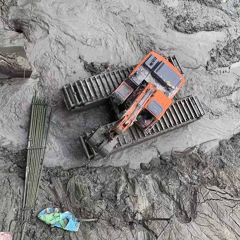 水上挖机